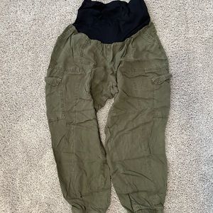 Maternity cargo pants